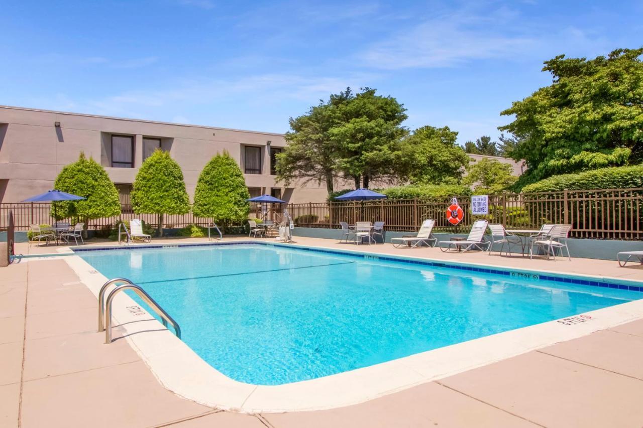 Clarion Inn Asheville Airport Letcher megye Kültér fotó